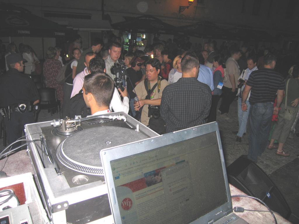 SP Database on Scholarships, Presentation [view from the scene]